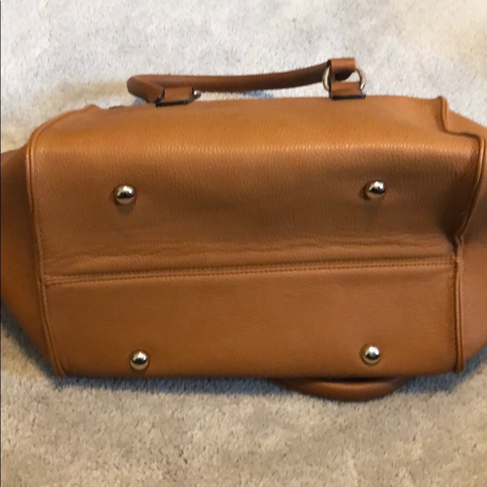 Handbag - Picture 2 of 5
